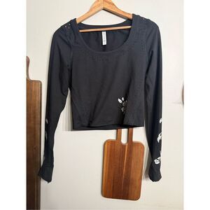 Athleta Black Shanti Eyelet Black Workout Crop Top Small